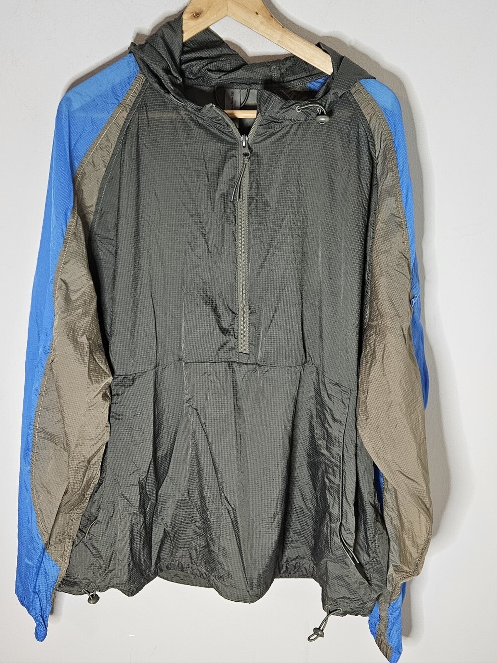 Outdoor Voices  Break Lite Nylon Windbreaker Jacket Colorblock Men's XL - Picture 2 of 8